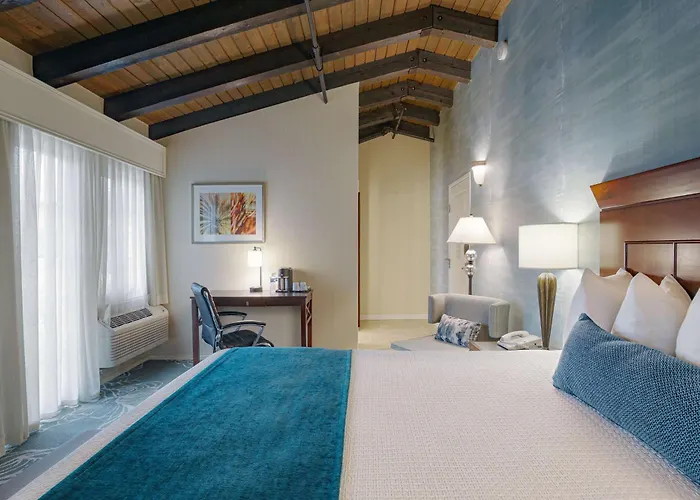 Best Western Plus Carpinteria Inn