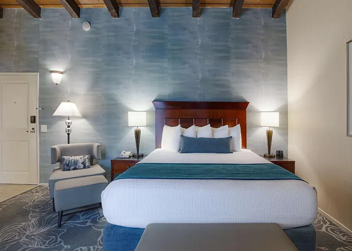 Best Western Plus Carpinteria Inn
