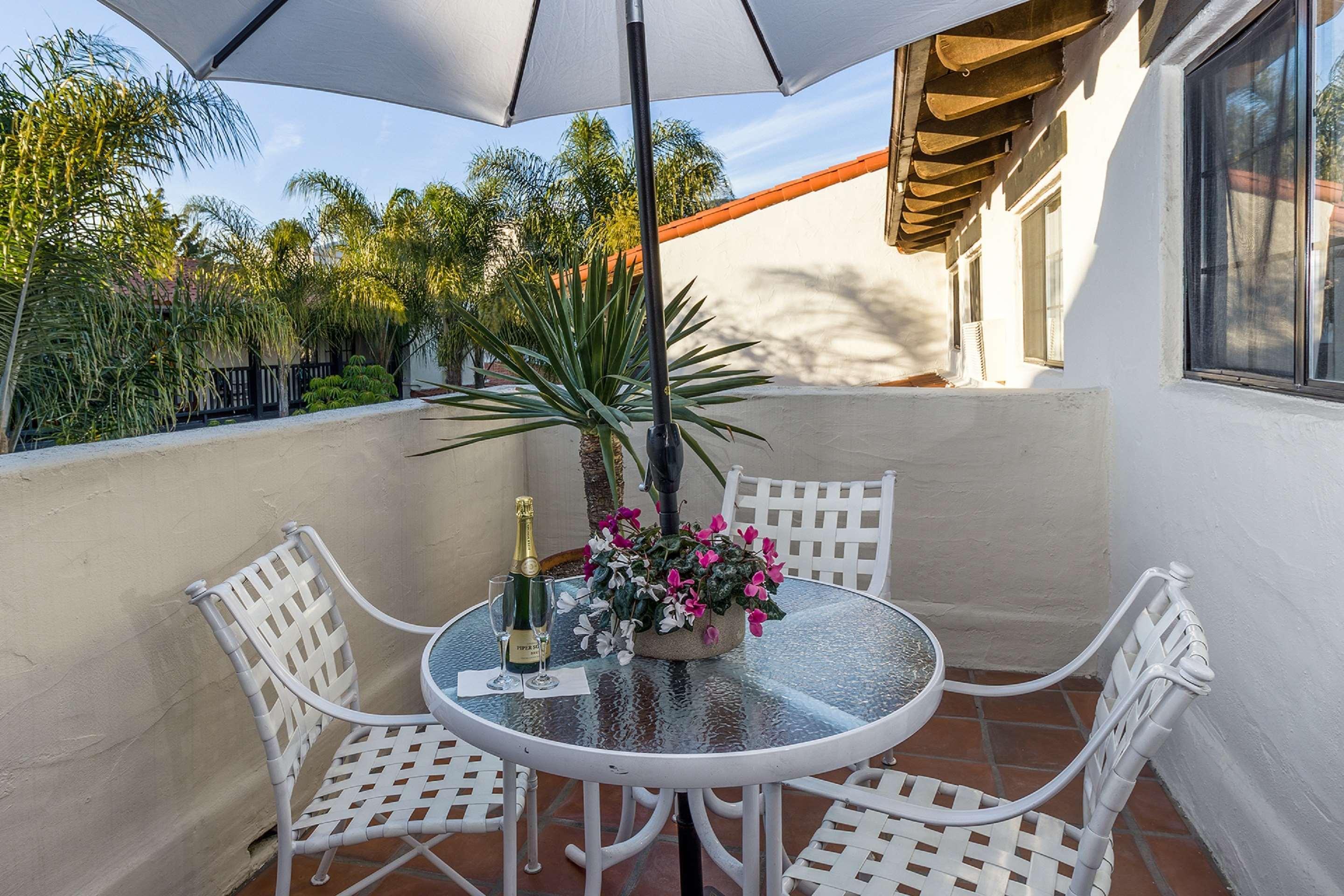Western 4* Carpinteria