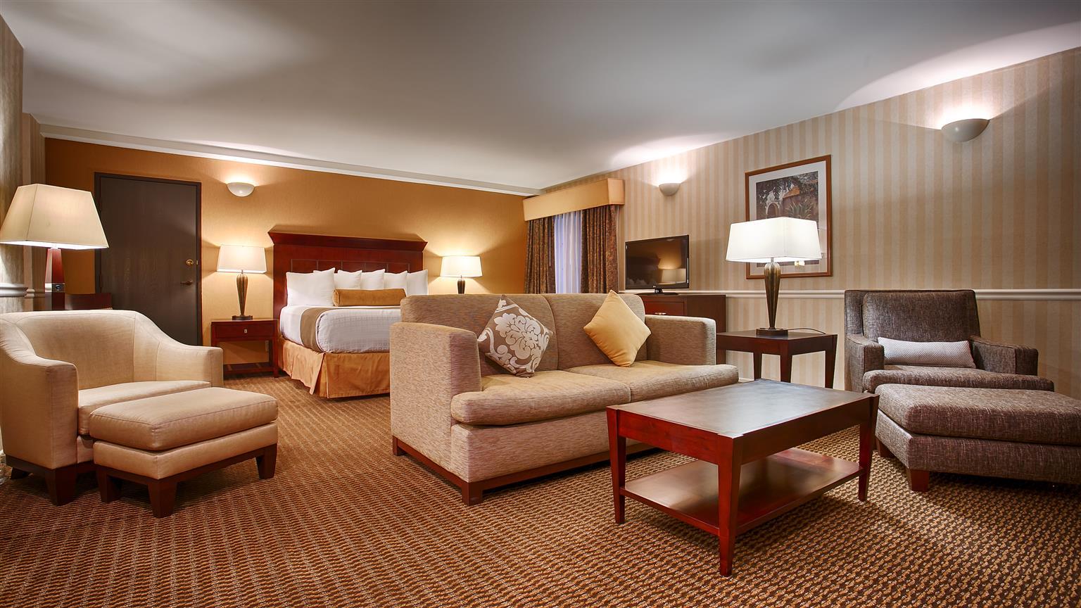 Western Hotel 4*